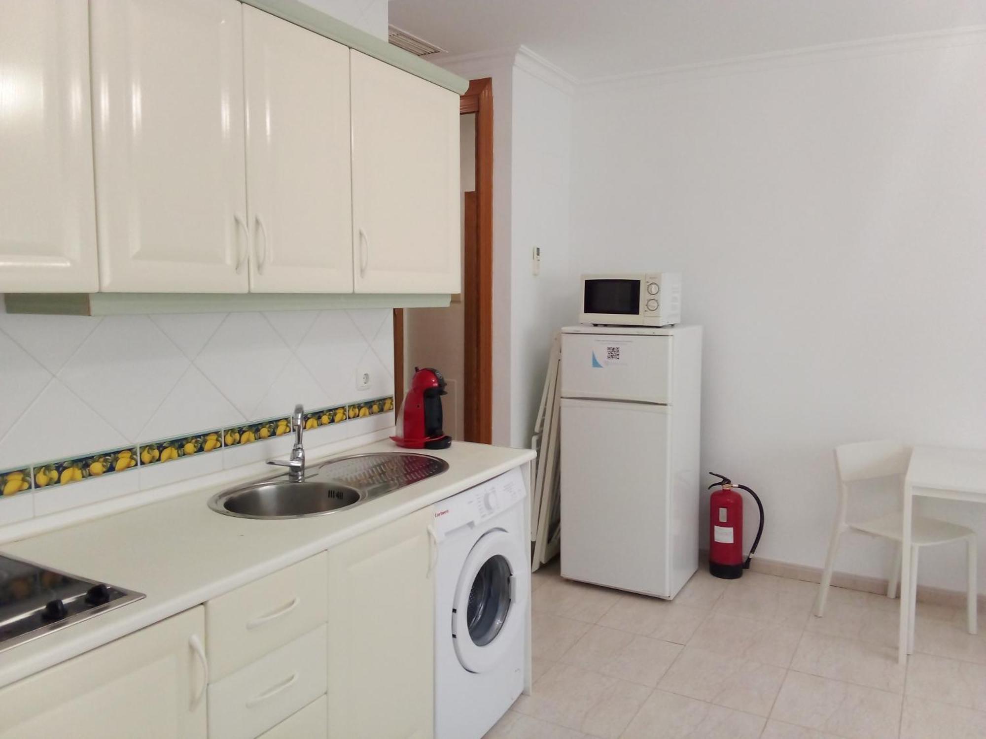 Coqueto Estudio En Calle Vela 贝纳尔马德纳 外观 照片